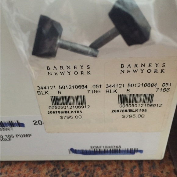 Sale!! YSL stunning Tribtoo pump blk 8 authentic - Picture 4 of 8