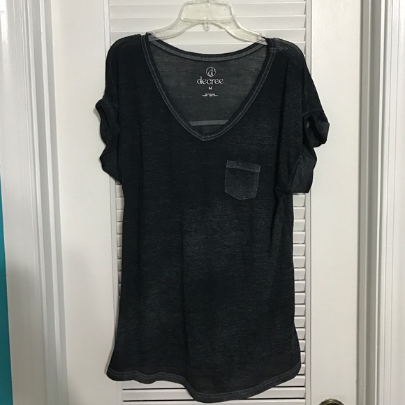 Cute loose blackish t-shirt