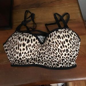 SOLD ON MErc. Victoria secret padded bra