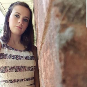 Meet your Posher, Becca