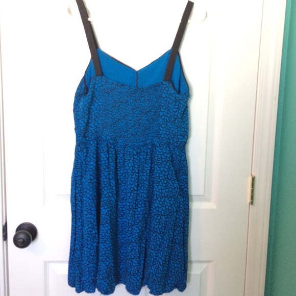 Blue patterned dress - Picture 3 of 3