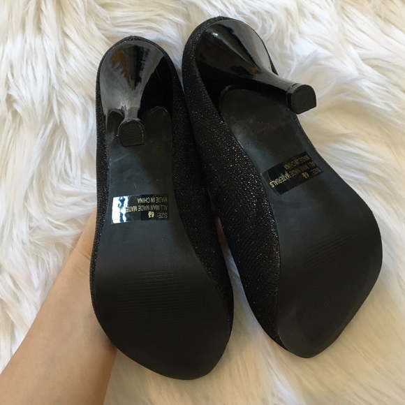 Sparkly black round toe heels - Picture 3 of 3