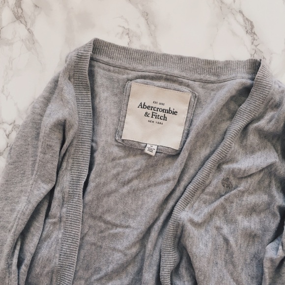 ABERCROMBIE & FITCH CARDIGAN