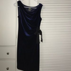 Elegant Navy Velvet Dress