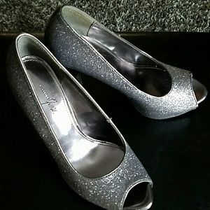 Jacqueline Ferrar High Heels