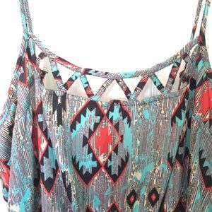 Patterned romper with pockets NWOT