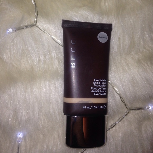 Becca Ever-Matte Shine Proof Foundation