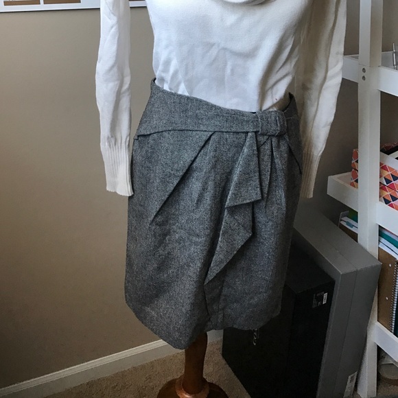 Banana Republic Skirt with Bow Detail EUC