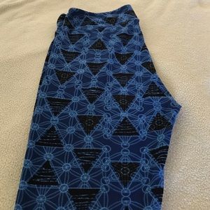 Lularoe blue black geometric tc legging