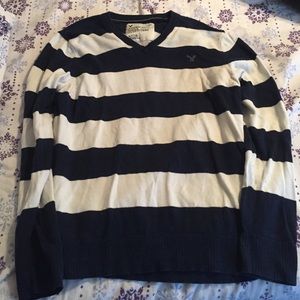 American Eagle blue and white sweater