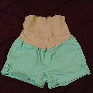 Maternity shorts