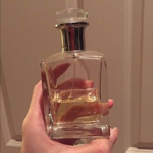 AF&F perfume