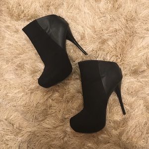 Heel booties