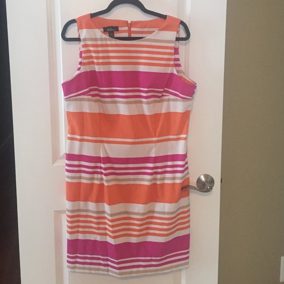 Cute shift dress. Size 16