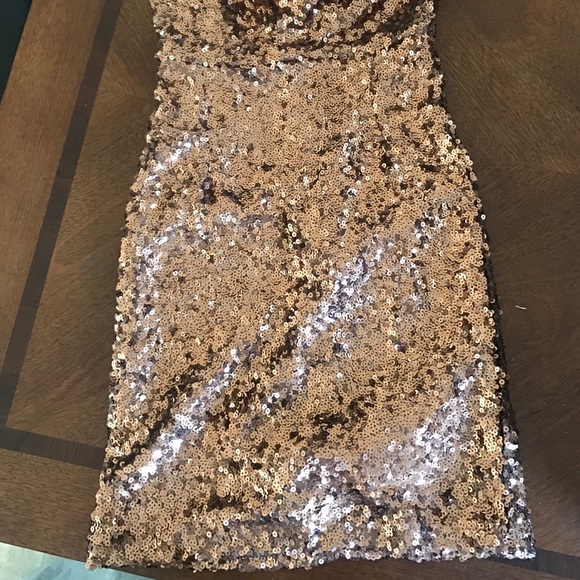 Sequined Cowl Neck French Connection 2 - Picture 2 of 4