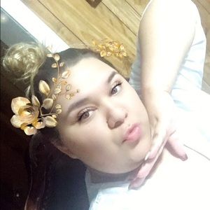 Meet your Posher, Sabrina