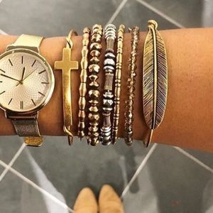 Alex & Ani Quill Feather bracelet