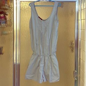 worn once, light gray/blue romper, button up back!