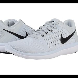White nike flex run 2016