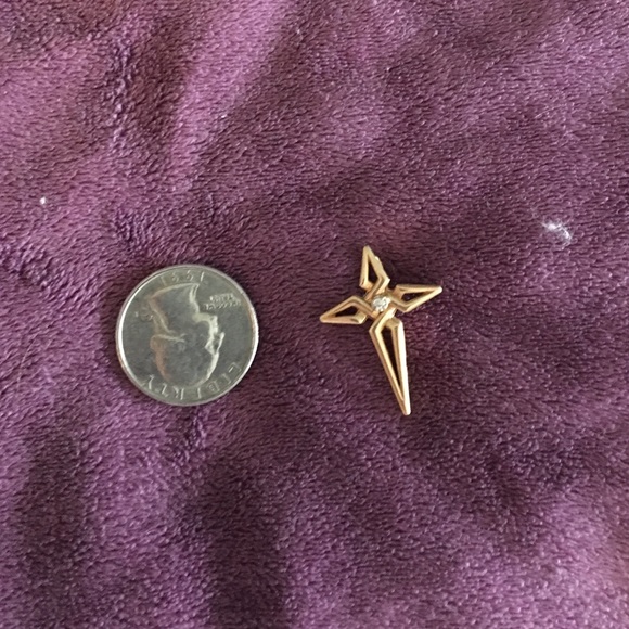 14 k gold real diamond cross