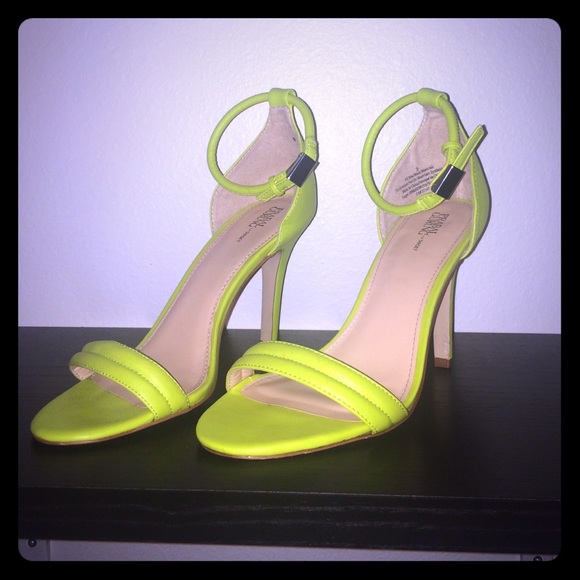 Prabal Gurung pumps