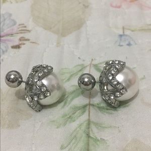 Pearl and silver ear jackets earrings