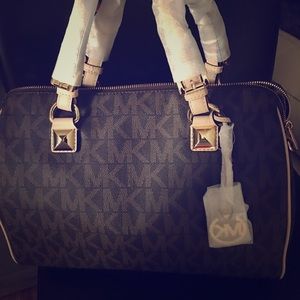 AUTHENTIC MICHAEL KORS GRAYSON SACHEL BROWN BAG