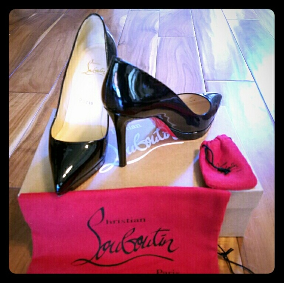 Louboutin Pigalle Plato Patent leather pump 35