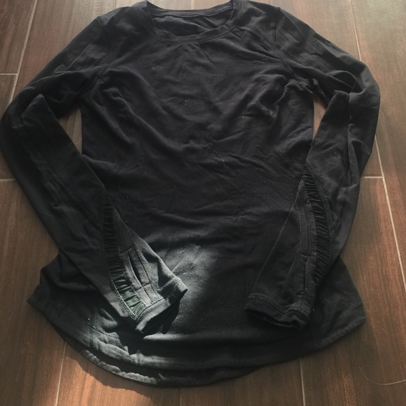 Lululemon top