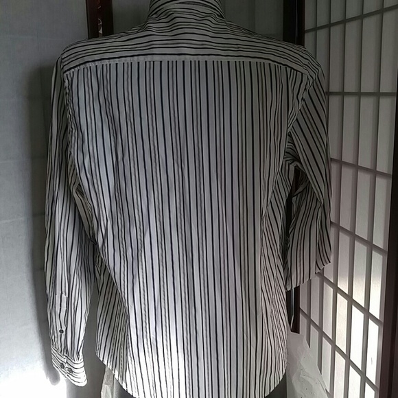 Shirt - Picture 3 of 4