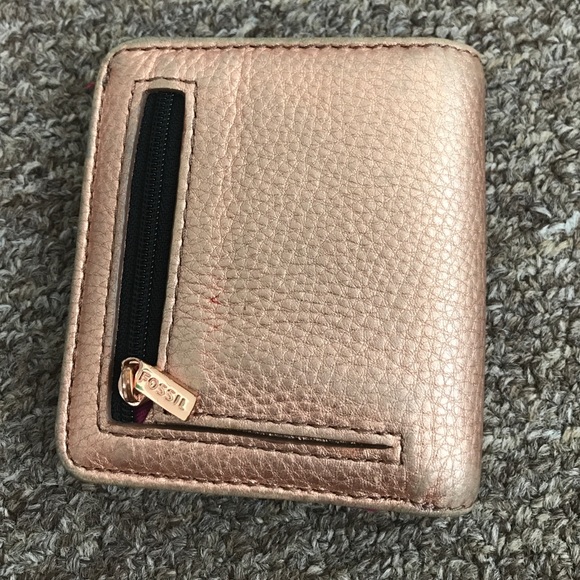 Fossil Rose Gold Small Wallet - Picture 3 of 3