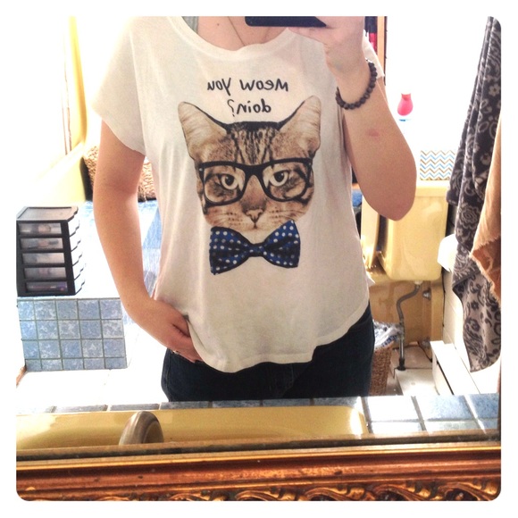 Flowing graphic t-shirt