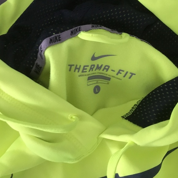 Nike thermal fit sweatshirt - Picture 3 of 3