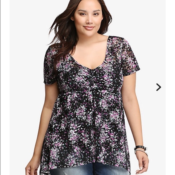 Torrid Size 1 Floral Lace Hi-Lo Top