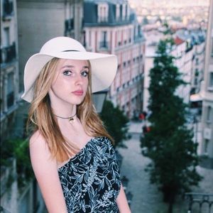 Meet your Posher, Erika