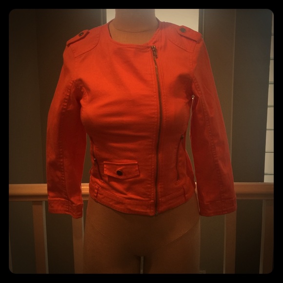 Small Cream Orange Cotten Jacket!