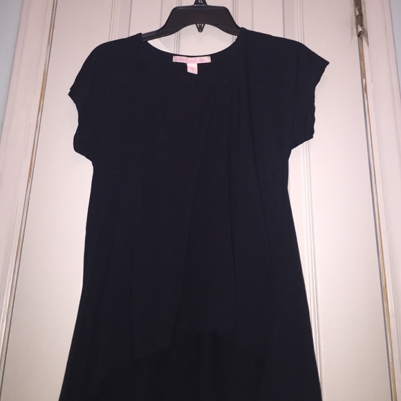 Black high/ low shirt