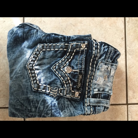 Girls miss me Jeans.