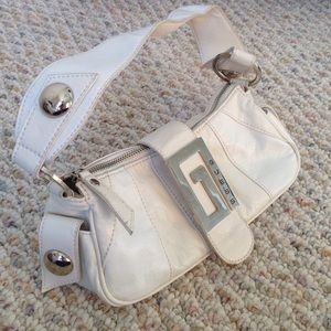 Small Vintage Guess Purse 👛