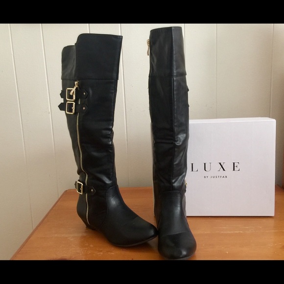 JustFab black boots - Picture 1 of 1