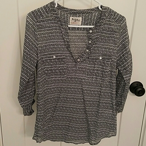 Holding Horses Tulipane Henley