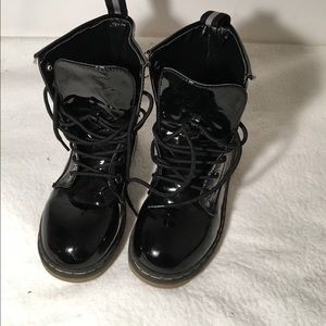 Kids combat boots size 2