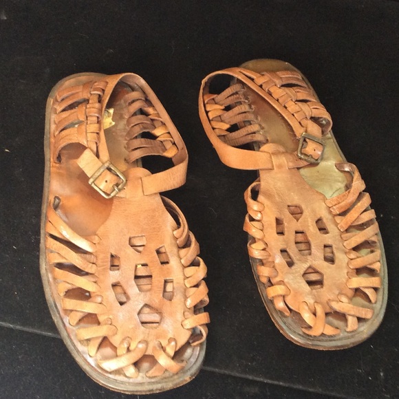 Cole Hann brown leather Sandals A