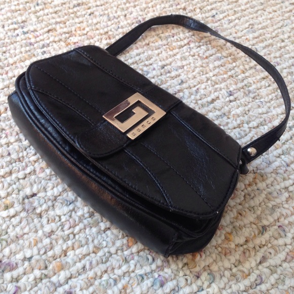 Guess Handbags - Small Vintage Black Guess Purse