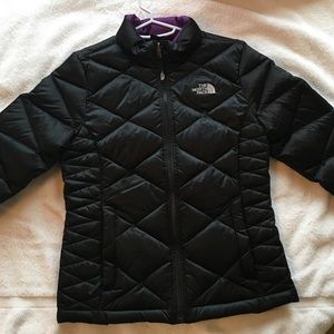 North Face Girl's thin puffer jacket.