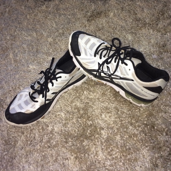 Women's asics volleyball shoes
