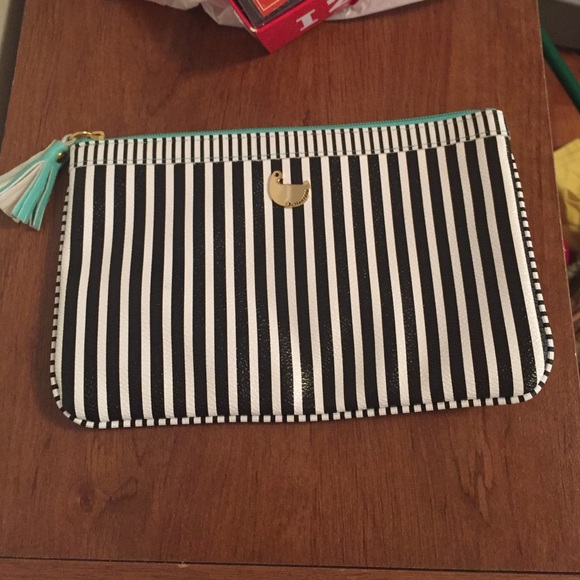 Makeup bag - Picture 1 of 1