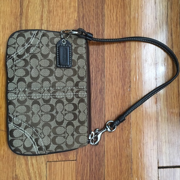 Coach classic wristlet