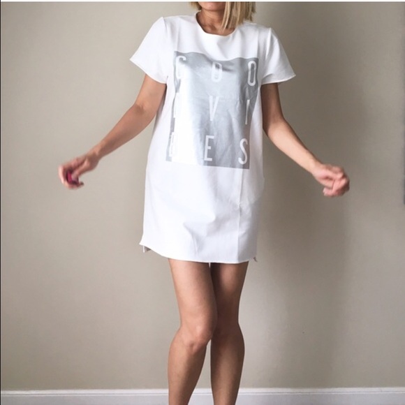 Good vibes shift dress with pockets. ON SALE - Picture 2 of 4