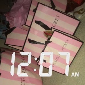 Meet your Posher, Yasmine